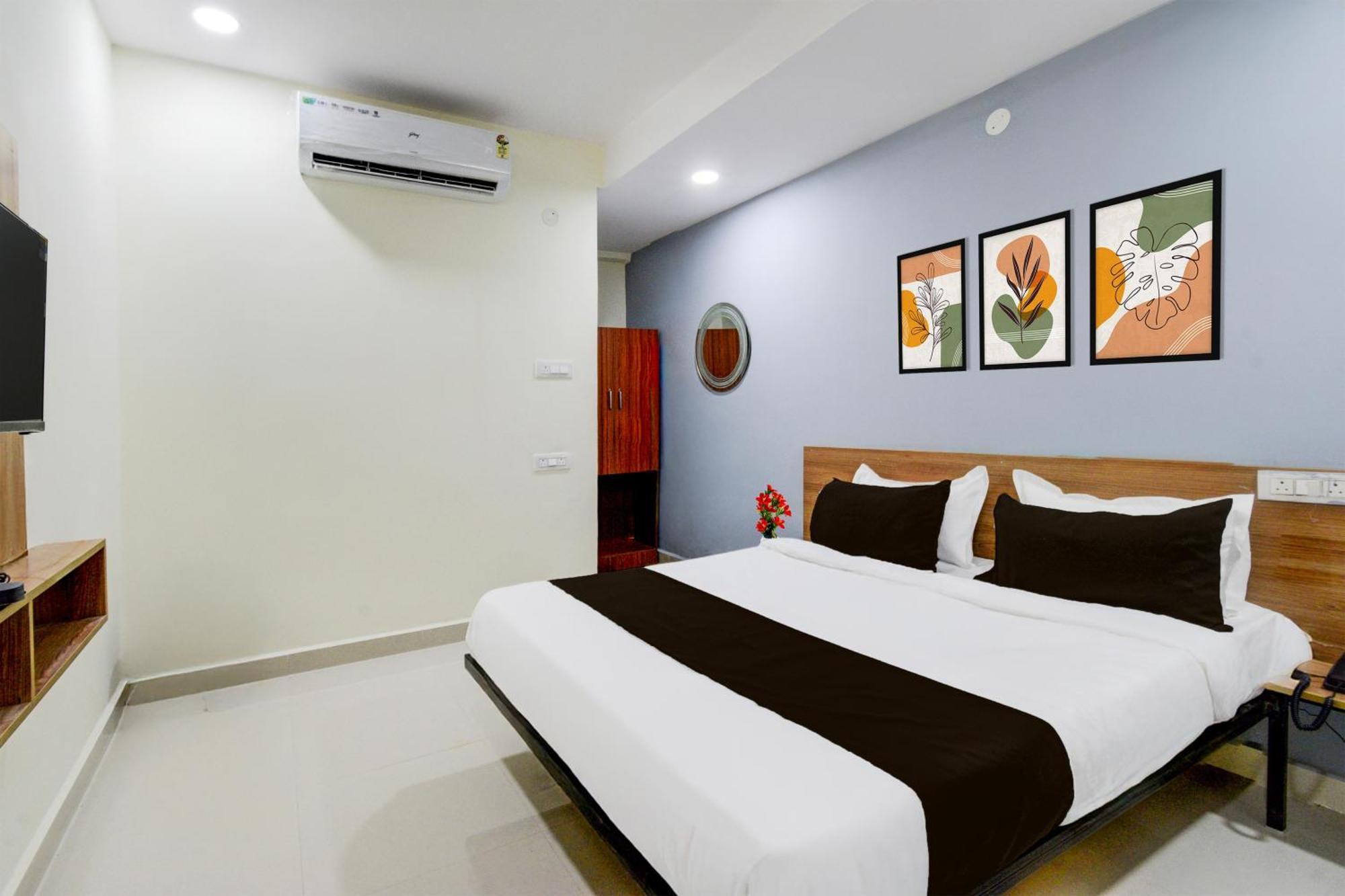 Super Townhouse Kukatpally North Formerly Munagala Arcade Hyderabad Exterior photo