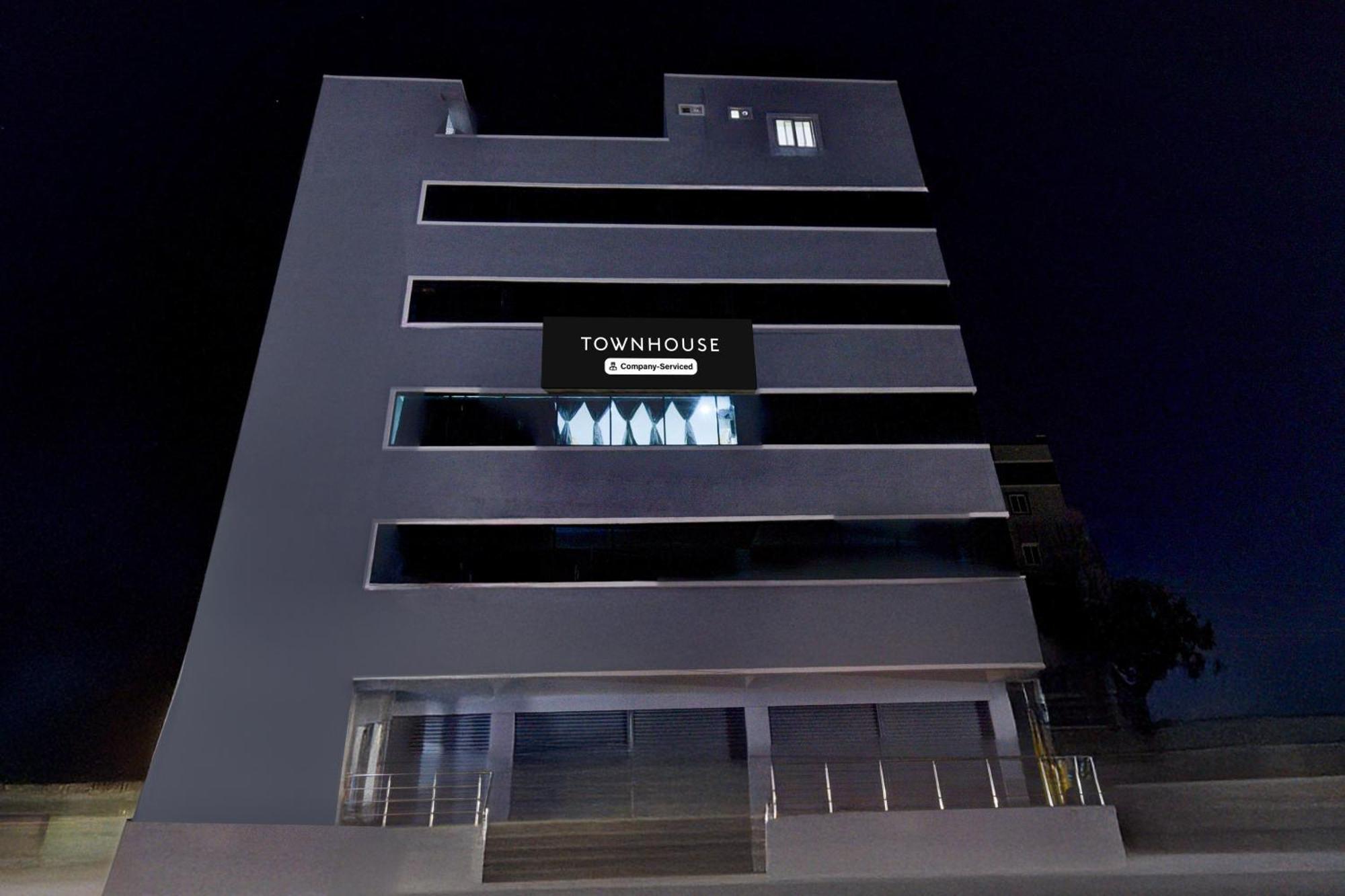 Super Townhouse Kukatpally North Formerly Munagala Arcade Hyderabad Exterior photo